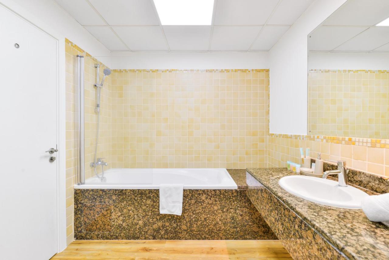 Luxury Jbr - 2Br - 5* Beach Resorts Access! ドバイ エクステリア 写真